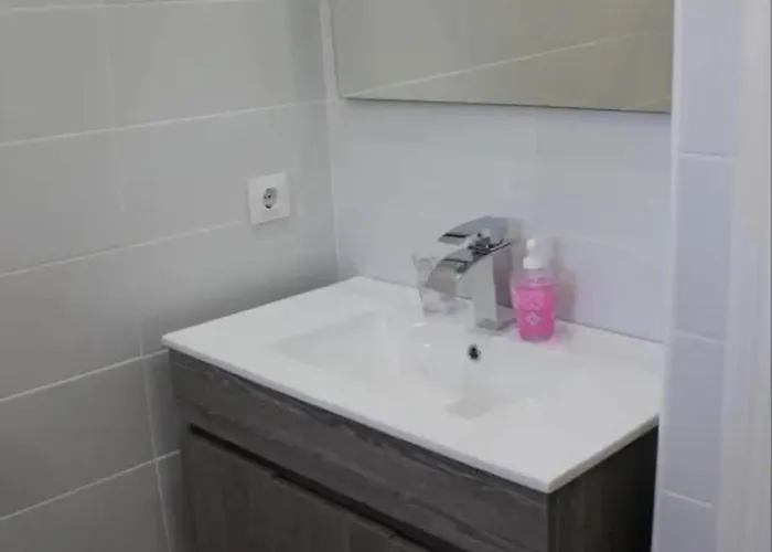 Apartamento Cerca Del Mar カラ・ガルダナ